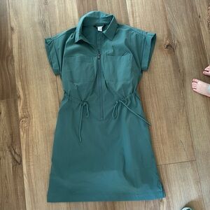 Athleta dress, size xxs. Worn and washed once. Lightweight, breathable material